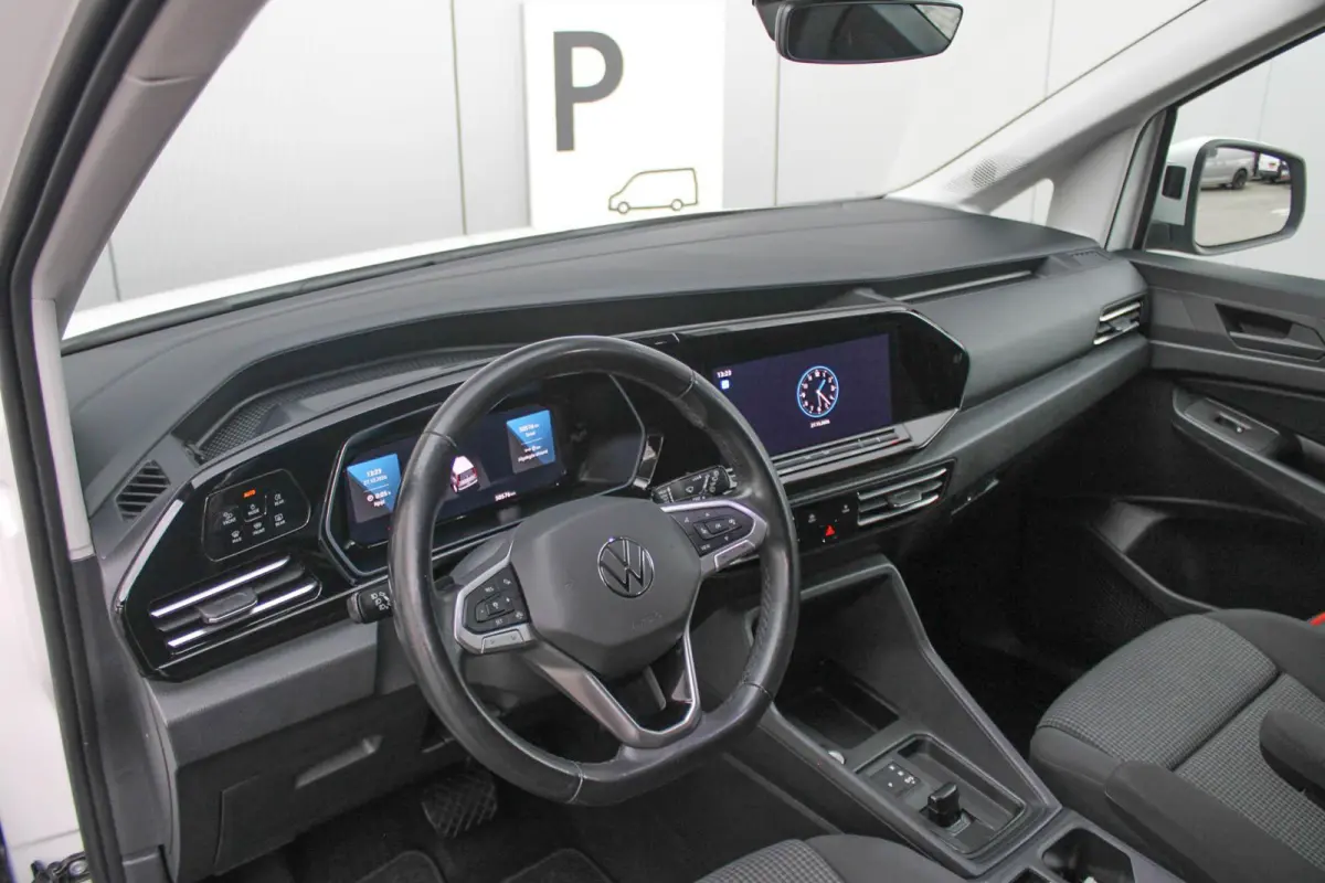 2.0 TDI 122pk DSG Exclusive | Winter Pakket | LED | Navigatie | Trekhaak | App Connect | 2x Schuifdeur