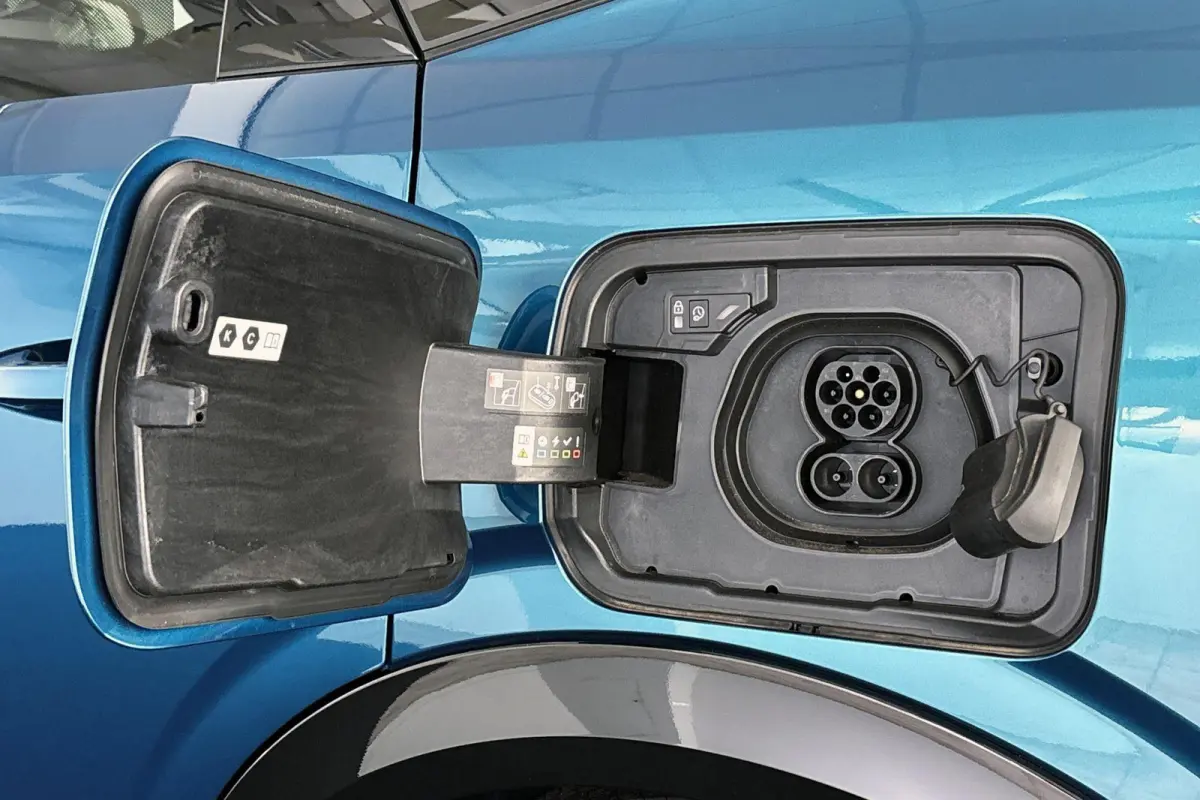 Launch Edition Dual Motor 73 kWh 7p Panoramadak 360-Camera Stuur-Stoelverwarming 20"