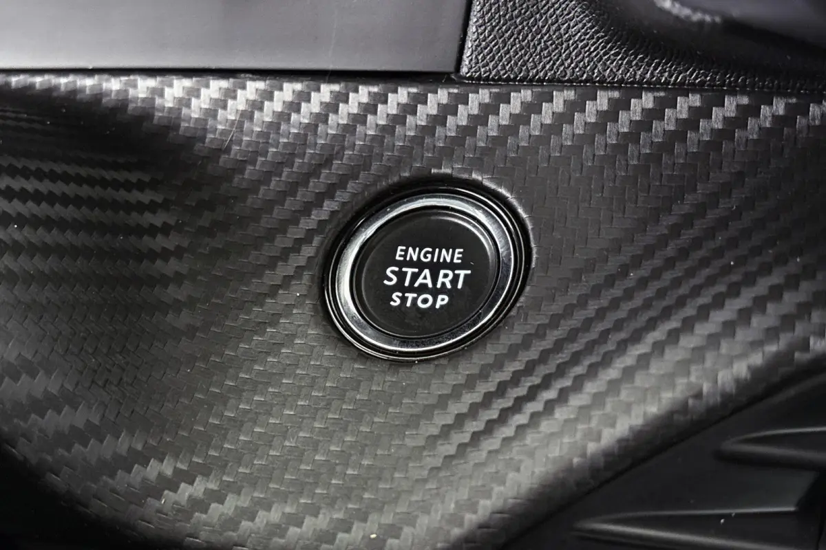 EV Blue Lease Allure 50 kWh Camera Apple CarPlay Climate Control Navi