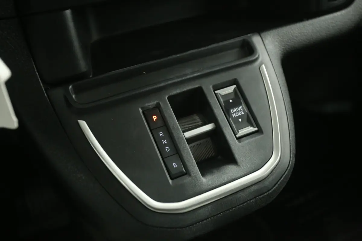 Electric 75 kWh L2H1 Range | Snelladen | SOH 98% | Airco | Cruise | 3 Zits | Carplay | Parkeersens.