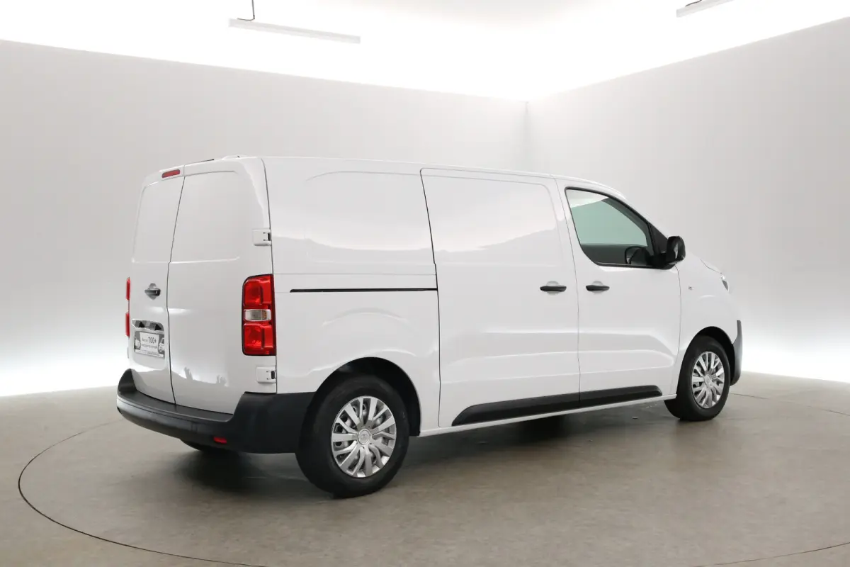 Electric 75 kWh L2H1 Range | Snelladen | SOH 98% | Airco | Cruise | 3 Zits | Carplay | Parkeersens.