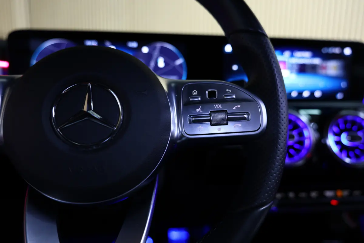 250e AMG AMBIENTE PANODAK NAVI AUTOM CRUISE PDC CAM SFEER '20