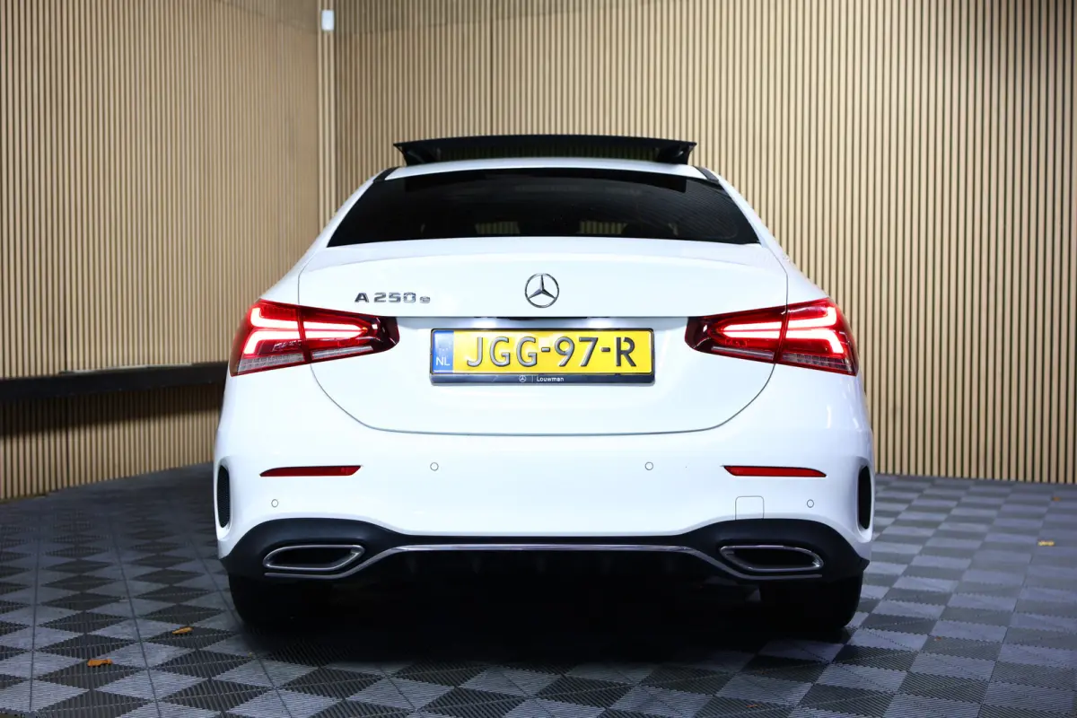 250e AMG AMBIENTE PANODAK NAVI AUTOM CRUISE PDC CAM SFEER '20