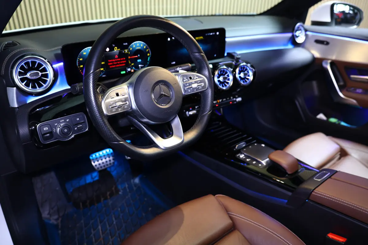 250e AMG AMBIENTE PANODAK NAVI AUTOM CRUISE PDC CAM SFEER '20