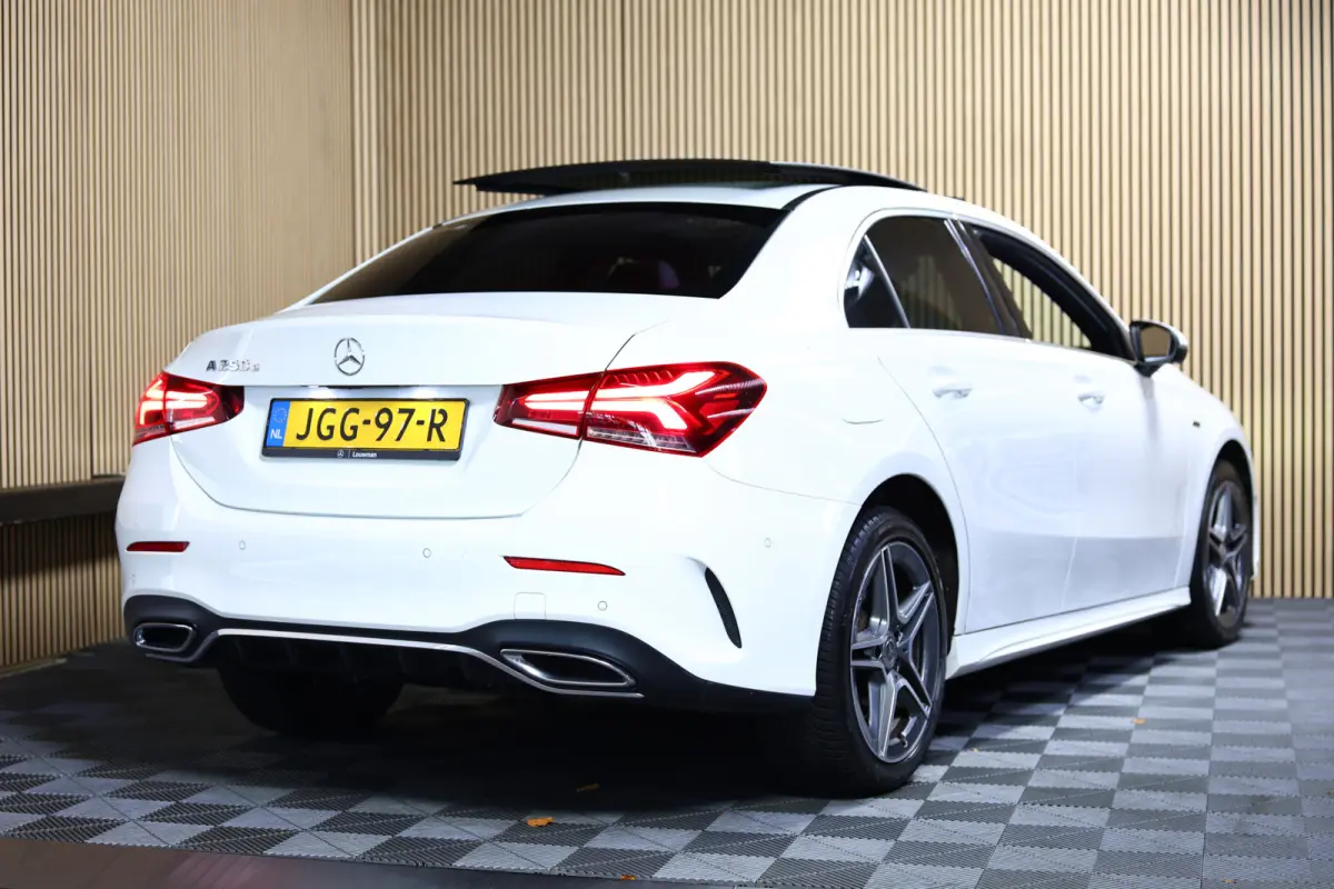 250e AMG AMBIENTE PANODAK NAVI AUTOM CRUISE PDC CAM SFEER '20