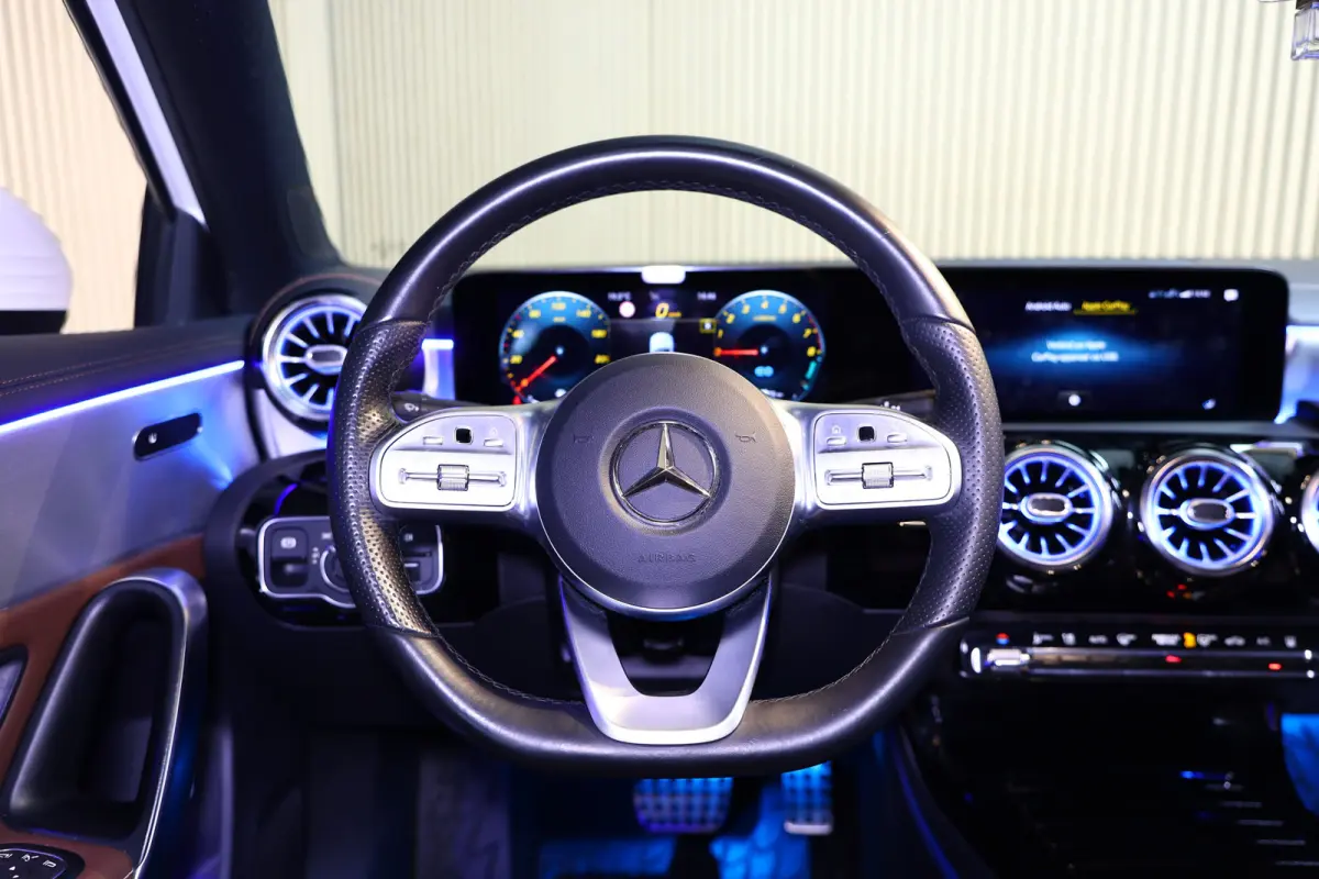 250e AMG AMBIENTE PANODAK NAVI AUTOM CRUISE PDC CAM SFEER '20