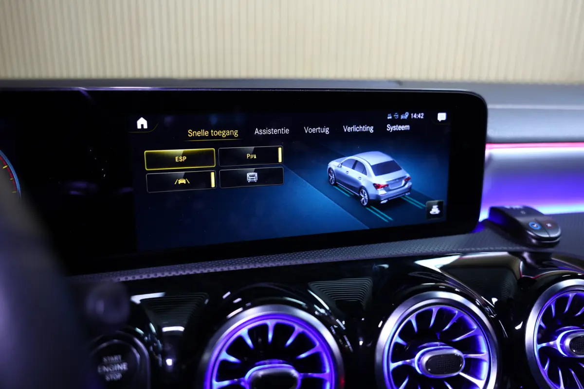 250e AMG AMBIENTE PANODAK NAVI AUTOM CRUISE PDC CAM SFEER '20