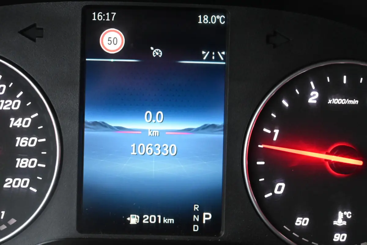 317 CDI L2H2 Pro LED, Geveerde stoel, Navigatie met camera