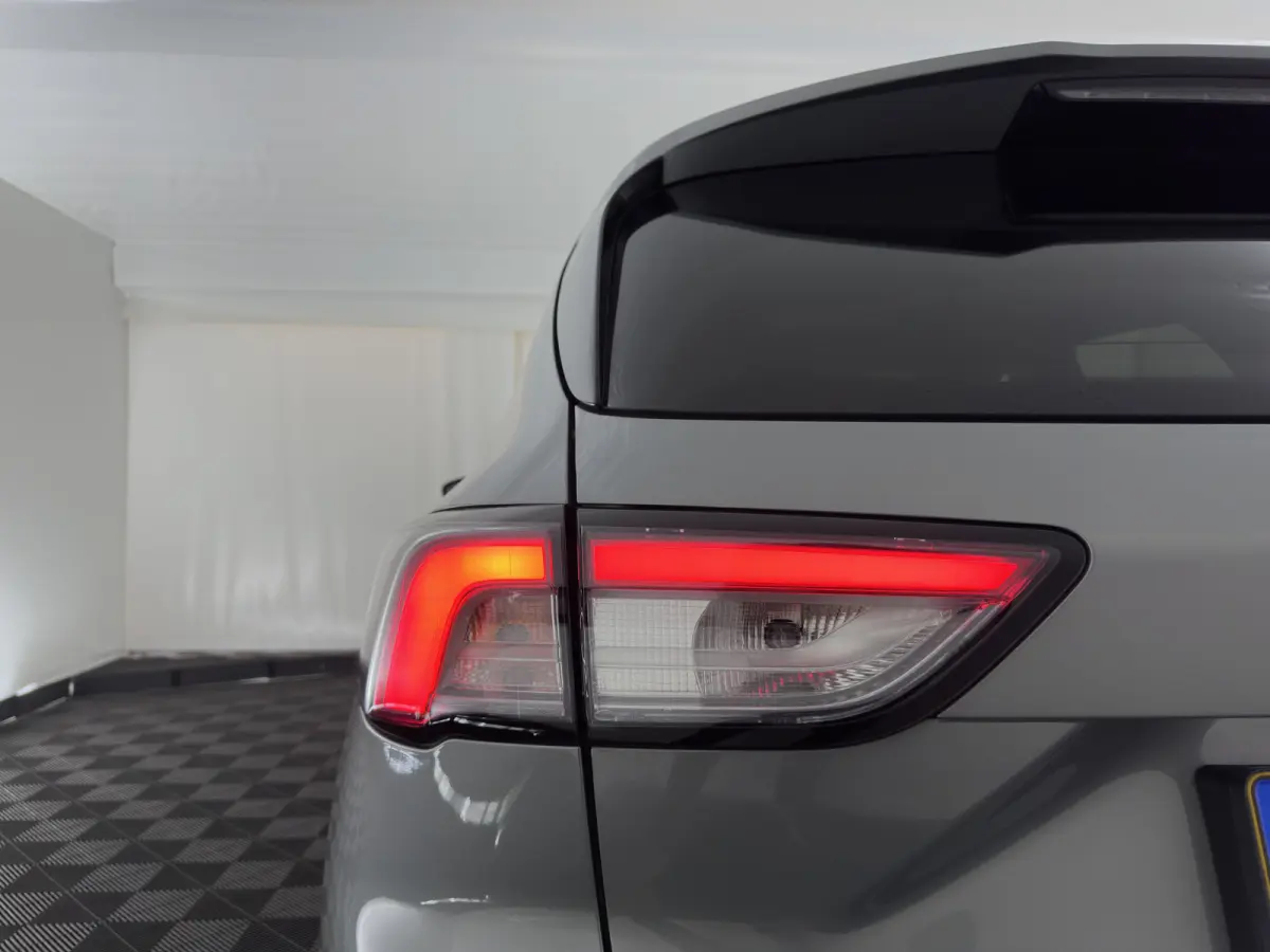 2.5 PHEV ST-Line (Plug-in) (INCL.BTW) Aut. *HEAD-UP | FULL-LED | DIGI-COCKPIT | KEYLESS | DAB | CAMERA | CARPLAY | NAVI-FULLMAP | SPORTSEATS | PRIVACY-GLASS | TOWBAR | 18"ALU*