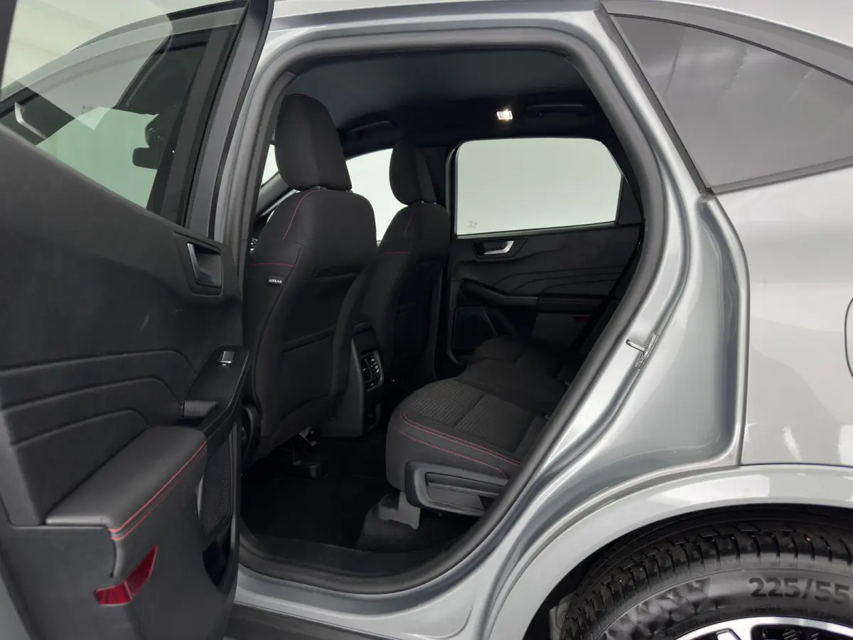 2.5 PHEV ST-Line (Plug-in) (INCL.BTW) Aut. *HEAD-UP | FULL-LED | DIGI-COCKPIT | KEYLESS | DAB | CAMERA | CARPLAY | NAVI-FULLMAP | SPORTSEATS | PRIVACY-GLASS | TOWBAR | 18"ALU*