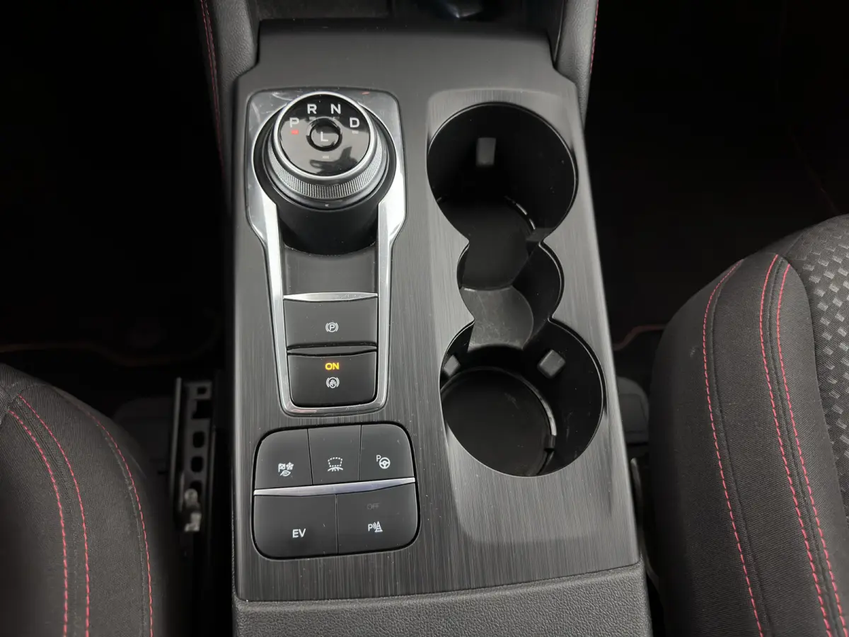 2.5 PHEV ST-Line (Plug-in) (INCL.BTW) Aut. *HEAD-UP | FULL-LED | DIGI-COCKPIT | KEYLESS | DAB | CAMERA | CARPLAY | NAVI-FULLMAP | SPORTSEATS | PRIVACY-GLASS | TOWBAR | 18"ALU*