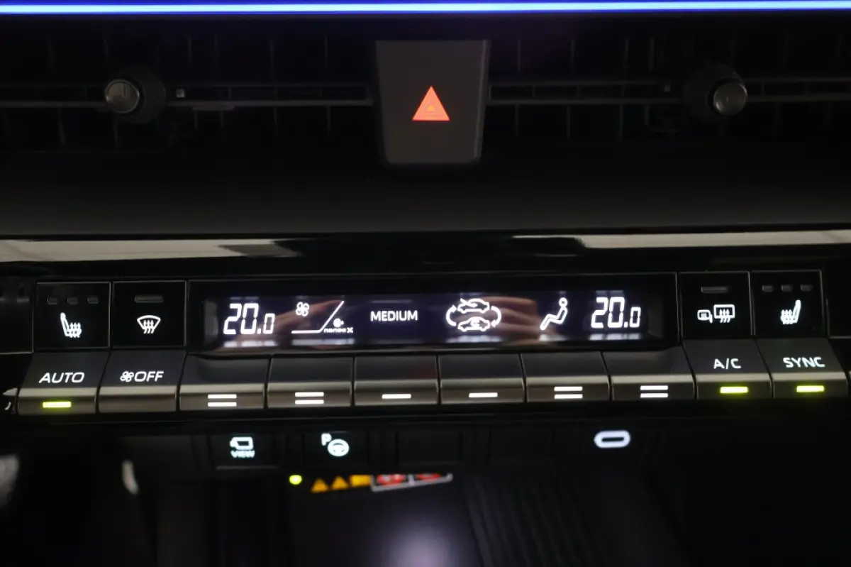 1.8 Hybrid 140 Executive