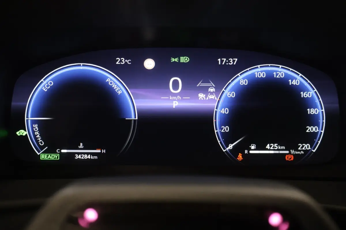 1.8 Hybrid 140 Executive