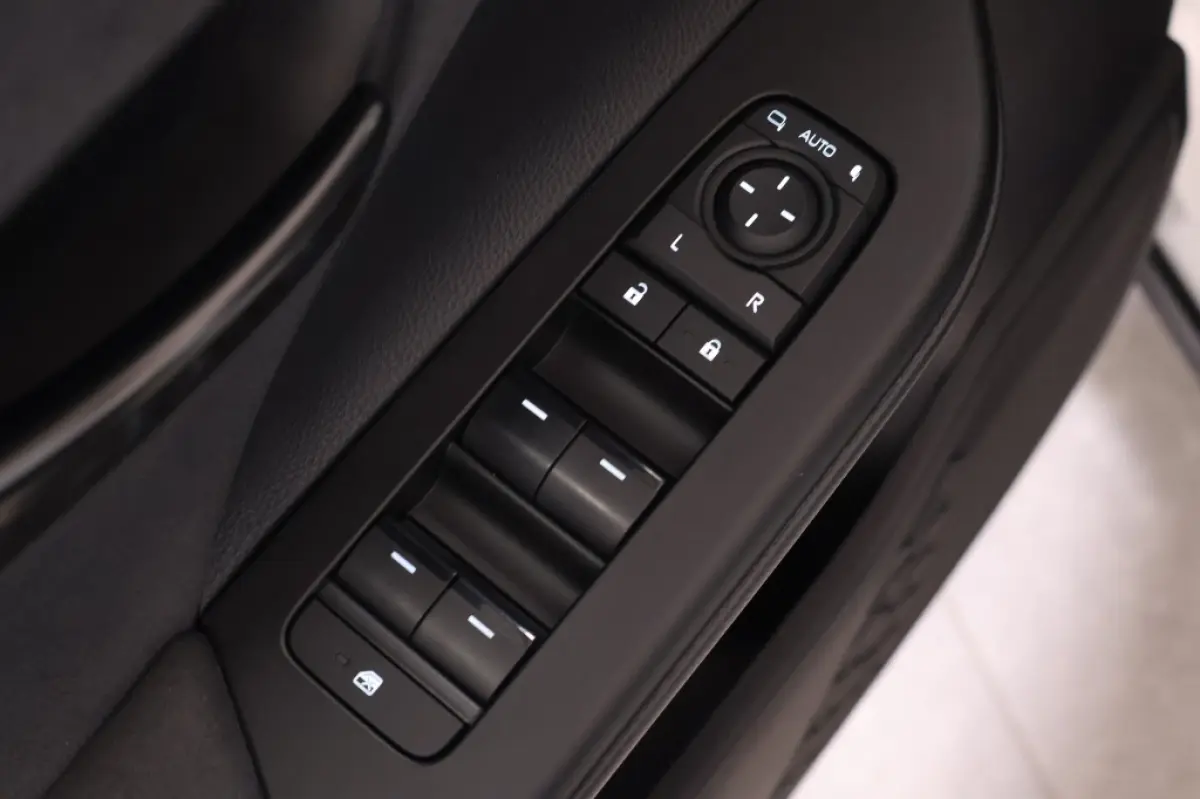 1.8 Hybrid 140 Executive