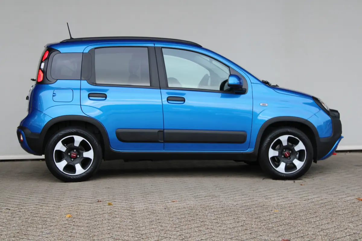 1.0 Hybrid Cross | DAB+ | Bluetooth | Elektrische ramen voor | All-Seasons | Parkeersensoren achter |