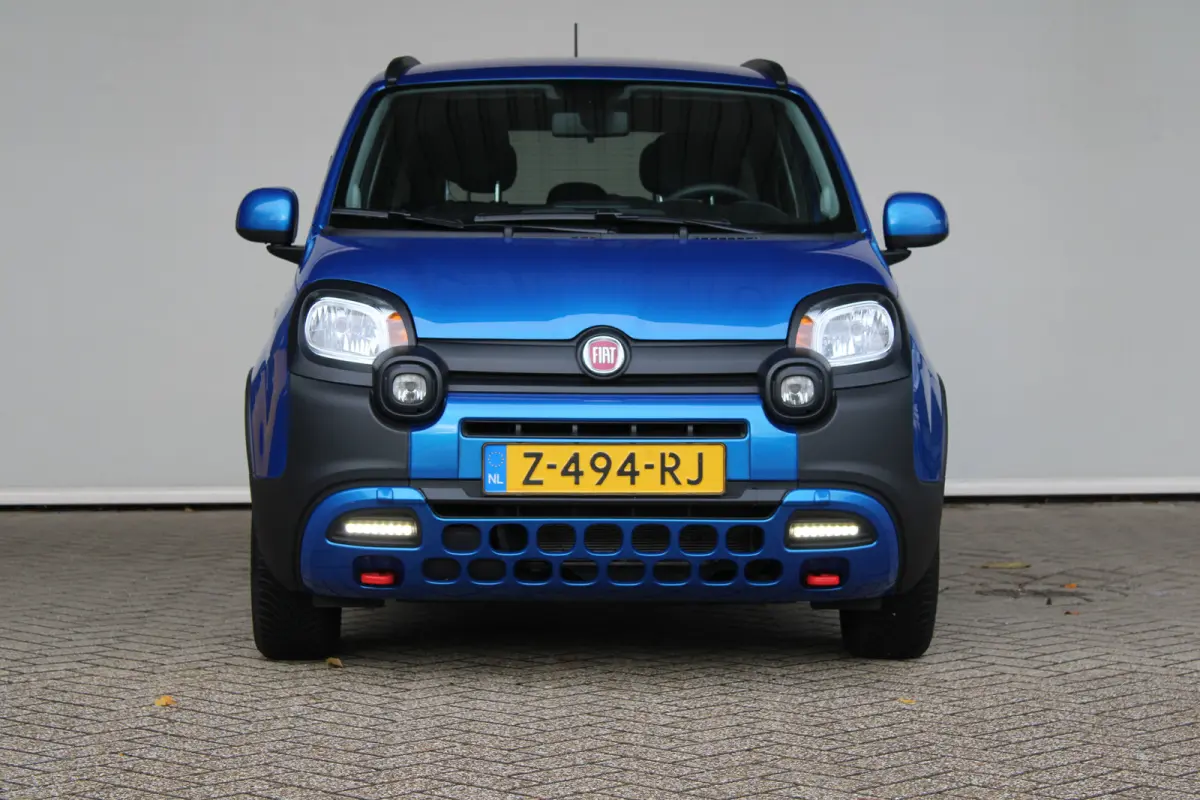 1.0 Hybrid Cross | DAB+ | Bluetooth | Elektrische ramen voor | All-Seasons | Parkeersensoren achter |