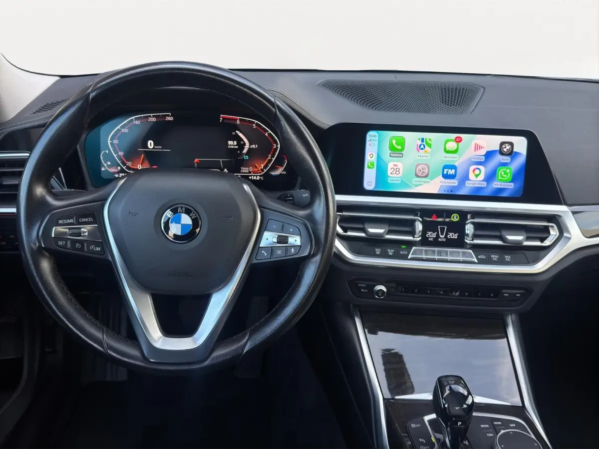 320i 184PK Exe. Edition Leer Virtual Cockpit