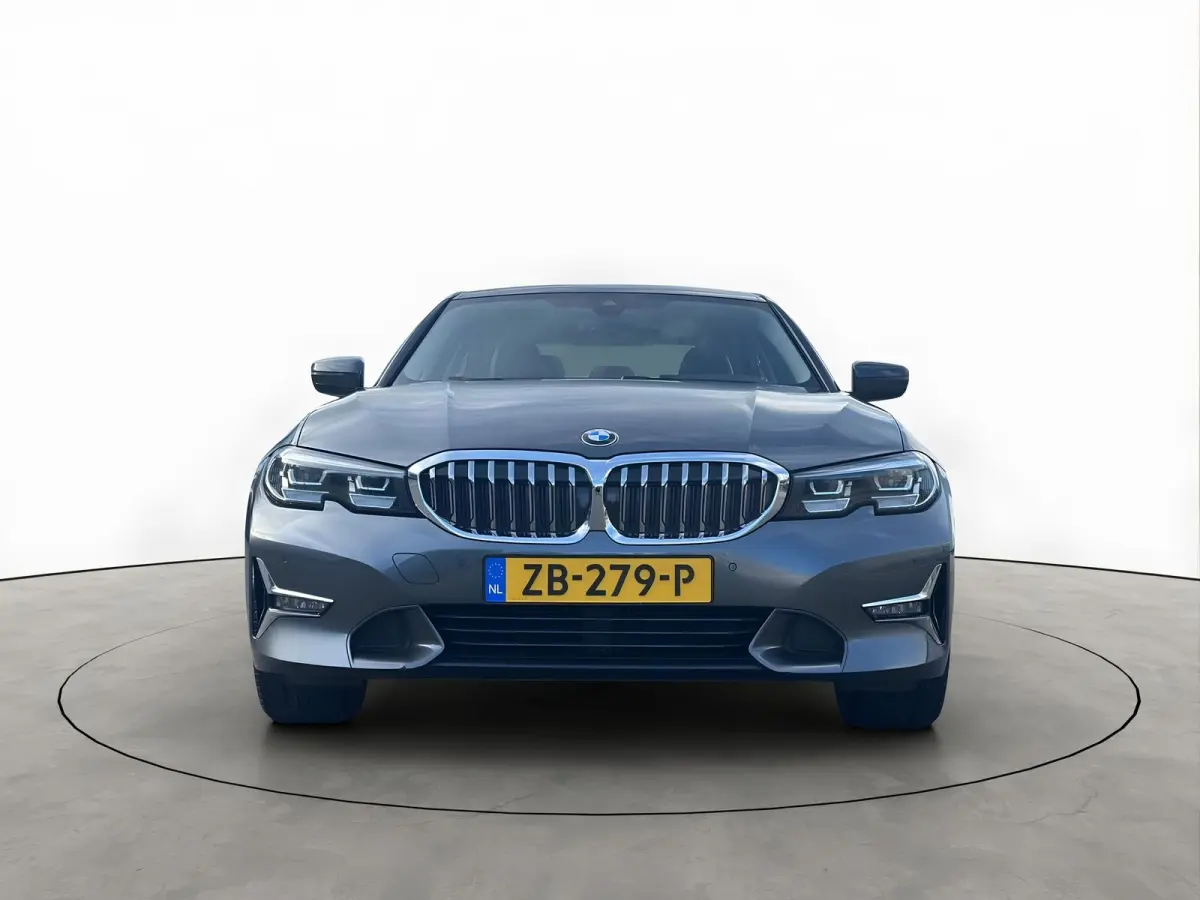 320i 184PK Exe. Edition Leer Virtual Cockpit