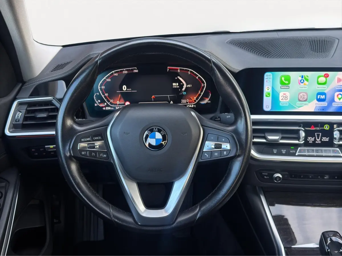 320i 184PK Exe. Edition Leer Virtual Cockpit