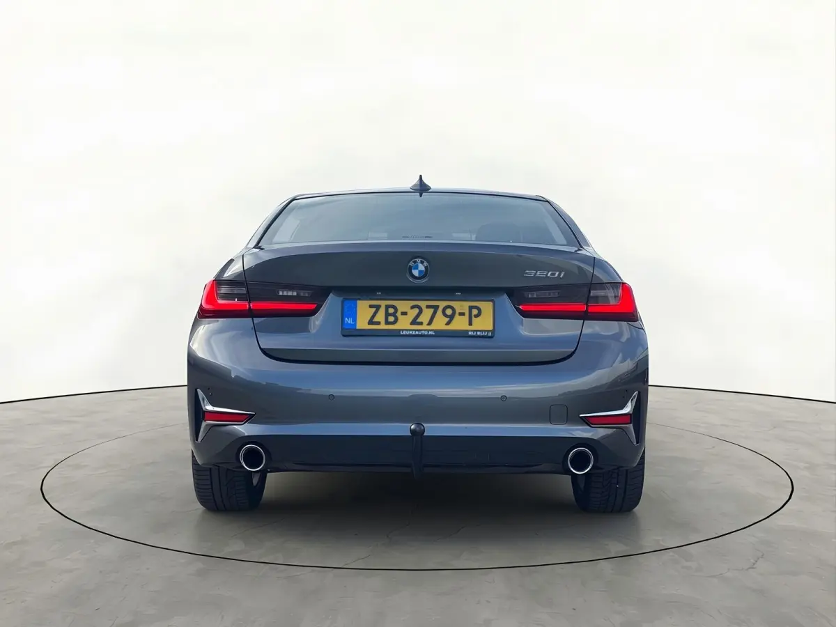 320i 184PK Exe. Edition Leer Virtual Cockpit
