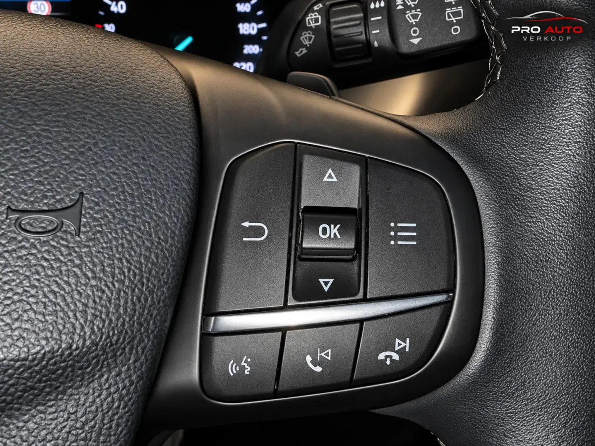 1.5 EcoBoost ST Line Business Carplay_Led_Camera_Trekh