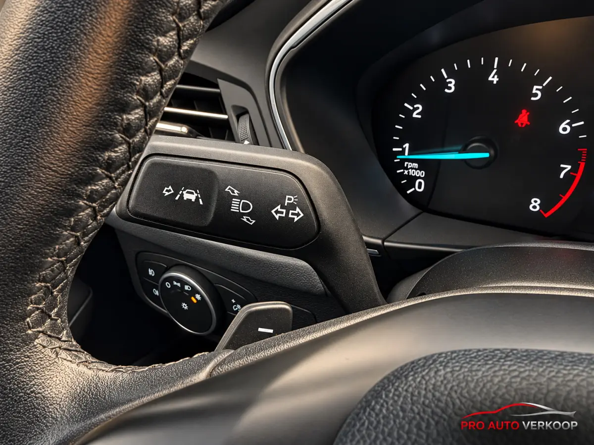 1.5 EcoBoost ST Line Business Carplay_Led_Camera_Trekh