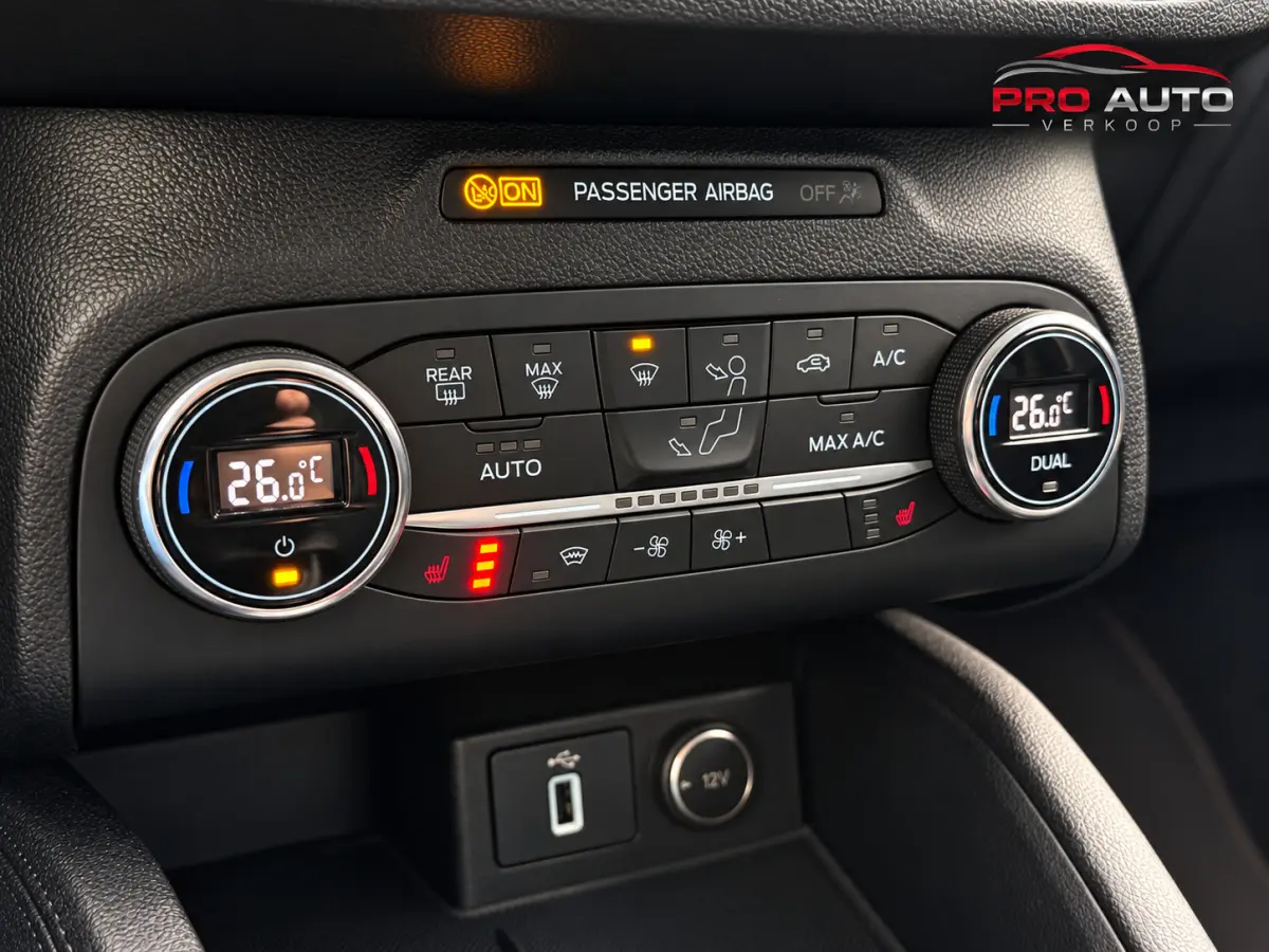 1.5 EcoBoost ST Line Business Carplay_Led_Camera_Trekh