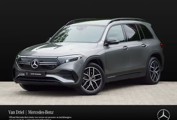 EQB 300 4M AMG Line Might 67 kWh | Panorama Dodehoek Sfeerverlichting