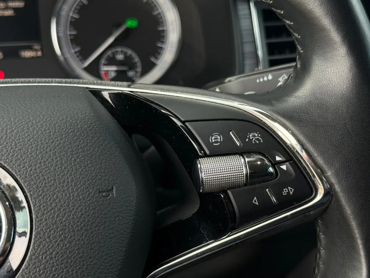 1.5 TSI DSG BNS EDITION CANTON|SFEER|DODEHOEK ASSIST