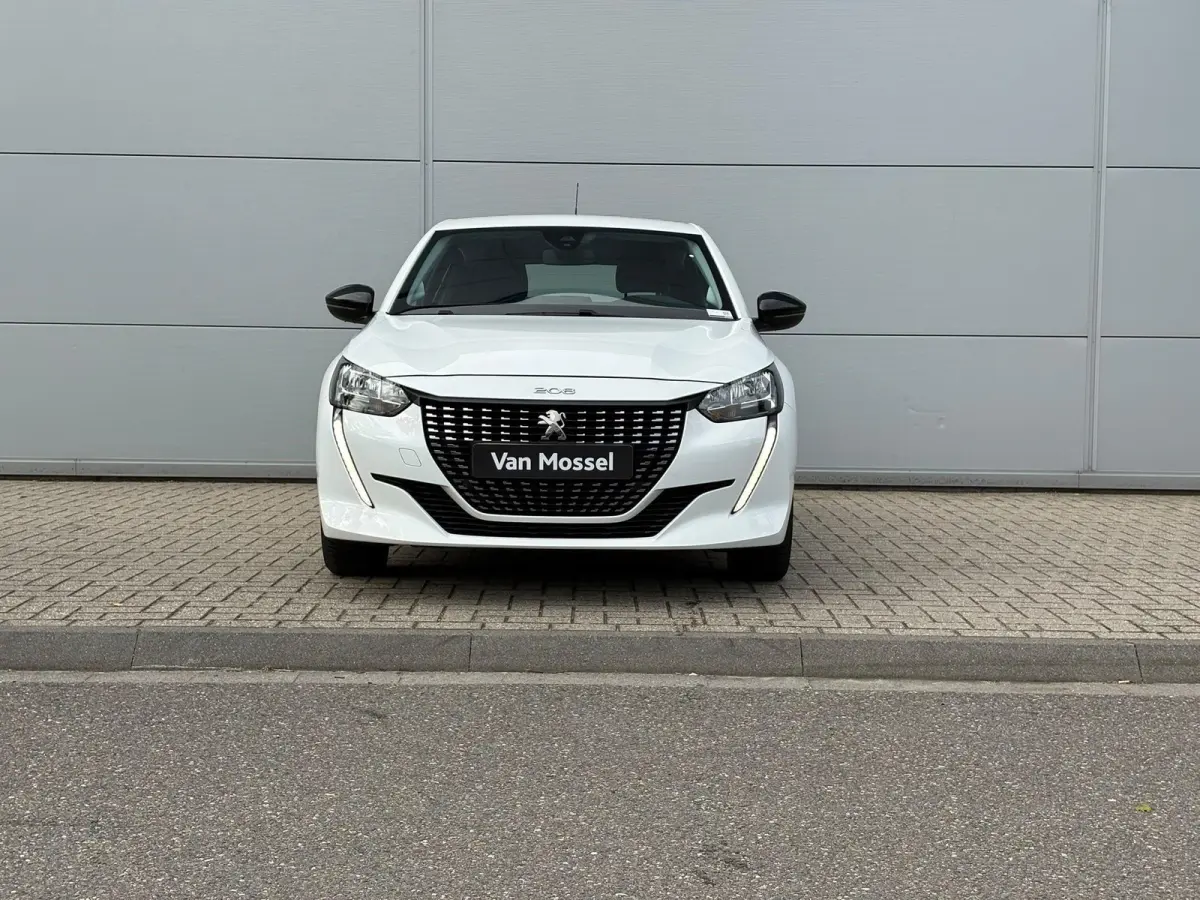 1.2 PureTech Active Pack | Cruise Control | Navigatie | Parkeerhulp | Apple CarPlay/Android Auto