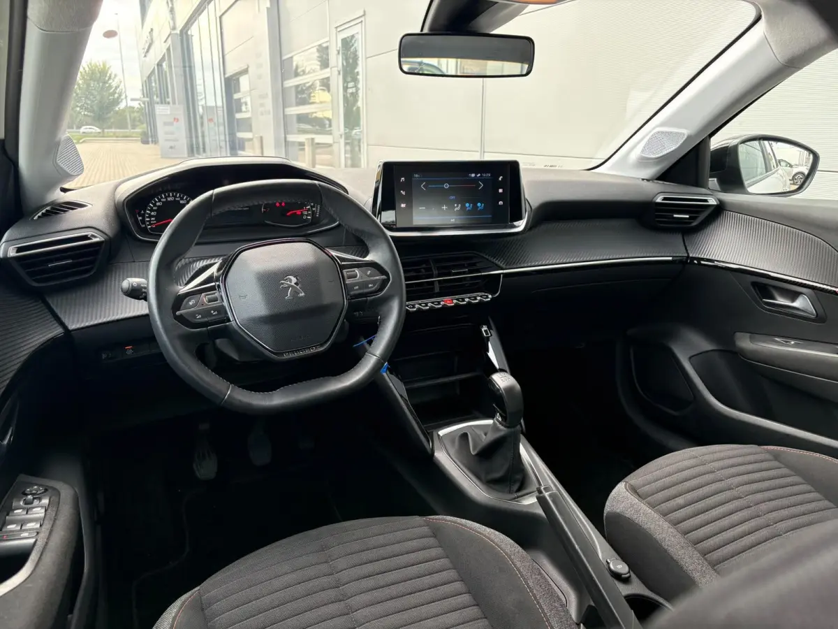 1.2 PureTech Active Pack | Cruise Control | Navigatie | Parkeerhulp | Apple CarPlay/Android Auto