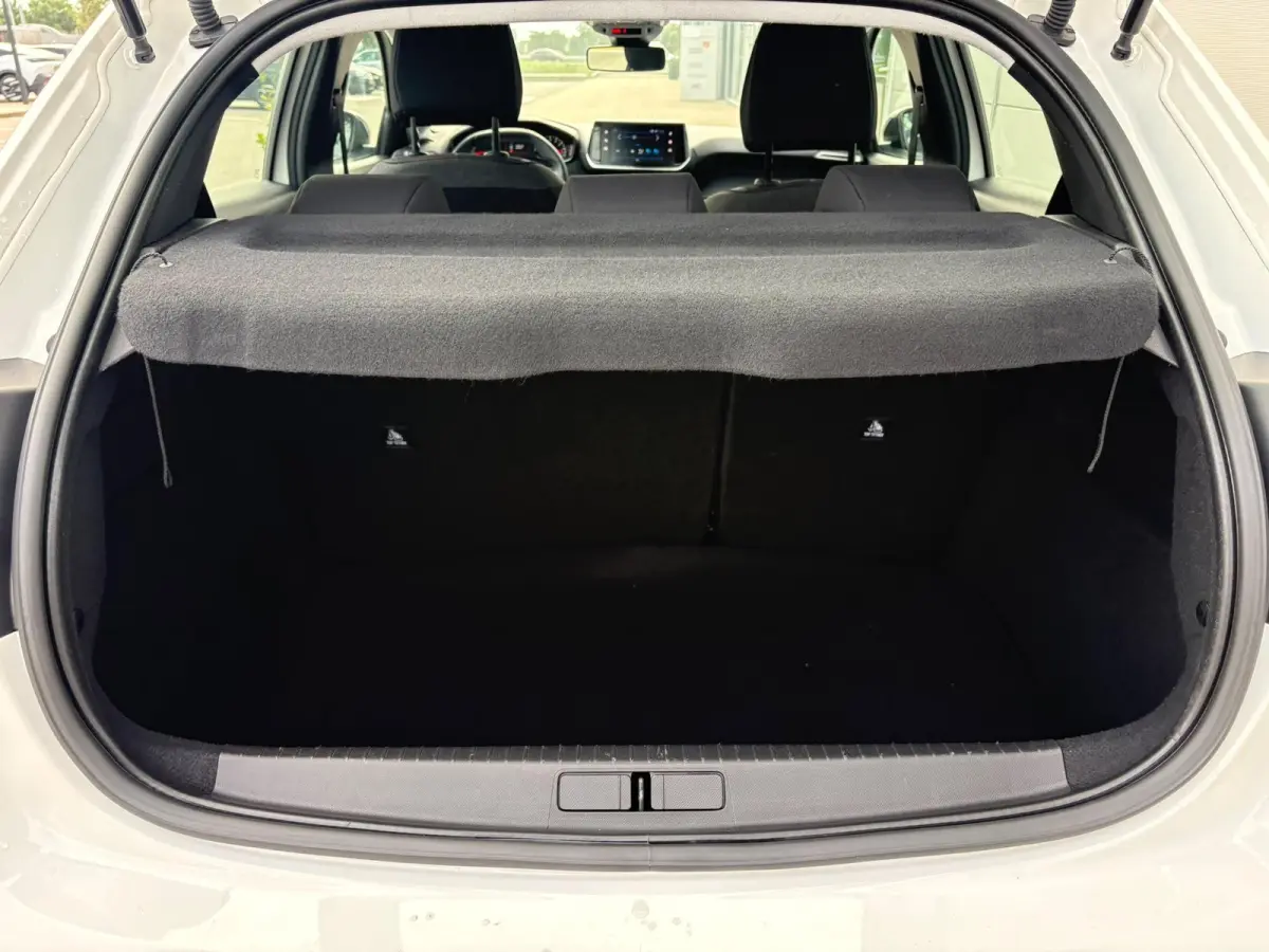 1.2 PureTech Active Pack | Cruise Control | Navigatie | Parkeerhulp | Apple CarPlay/Android Auto