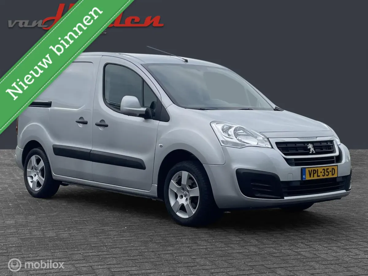 bestel 120 1.6 VTi Pro 3-Zits 2018 Cruise cntr Schuifdeur Trekhaak Airco Etc!