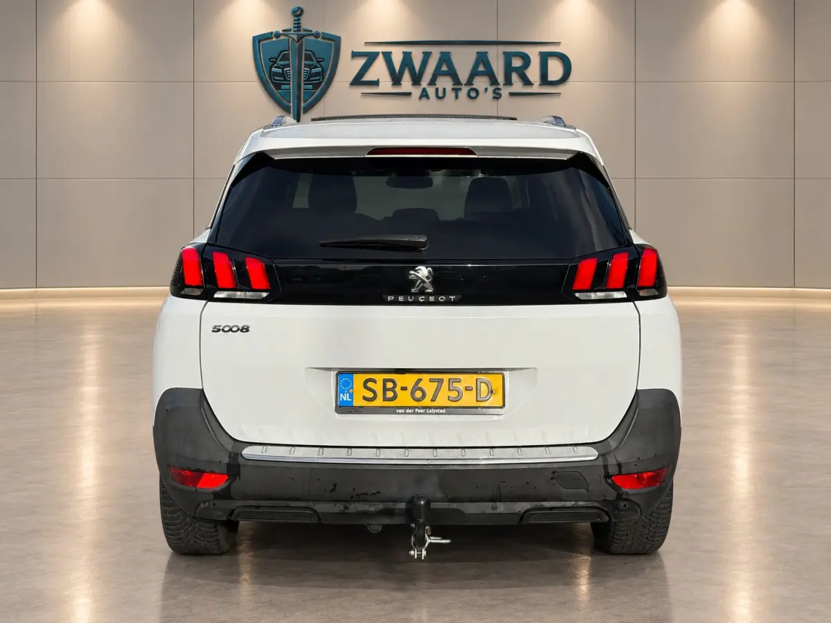 1.2 PureTech Blue Lease Premium l 7 persoons l Distr VV l Camera l Pano l rijdt en schakelt zeer goed l