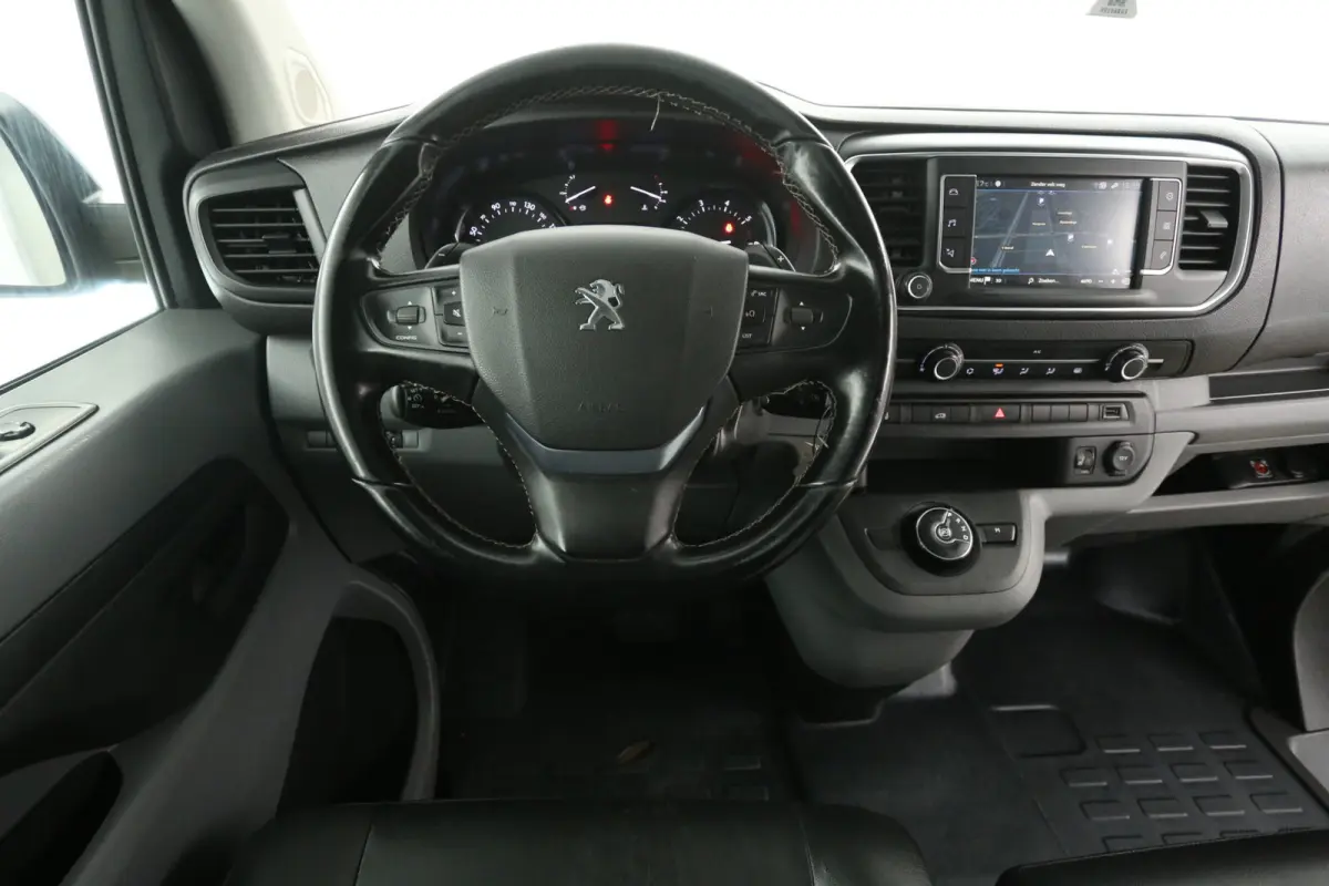 2.0 BlueHDI L3H1 | Automaat | Airco | Cruise | Camera | Carplay | 3 Zits | Trekhaak | Parkeersens.