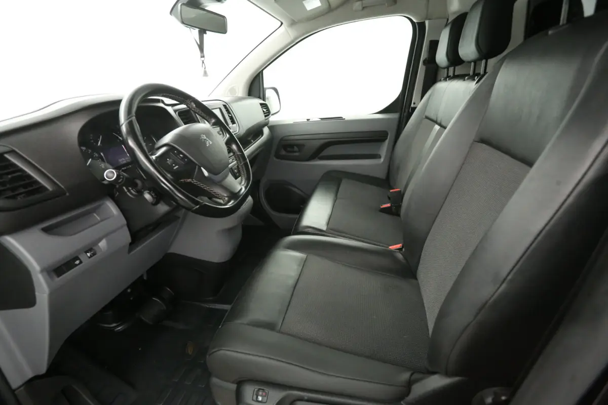 2.0 BlueHDI L3H1 | Automaat | Airco | Cruise | Camera | Carplay | 3 Zits | Trekhaak | Parkeersens.
