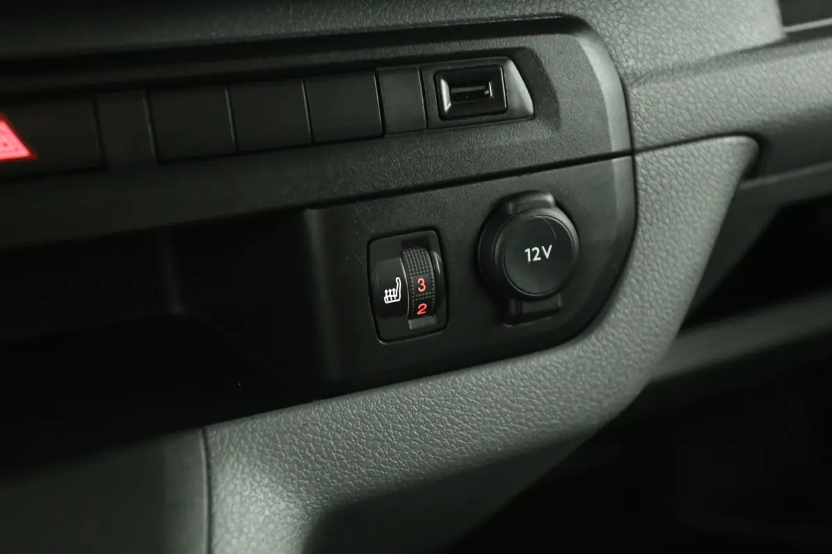 2.0 BlueHDI L3H1 | Automaat | Airco | Cruise | Camera | Carplay | 3 Zits | Trekhaak | Parkeersens.