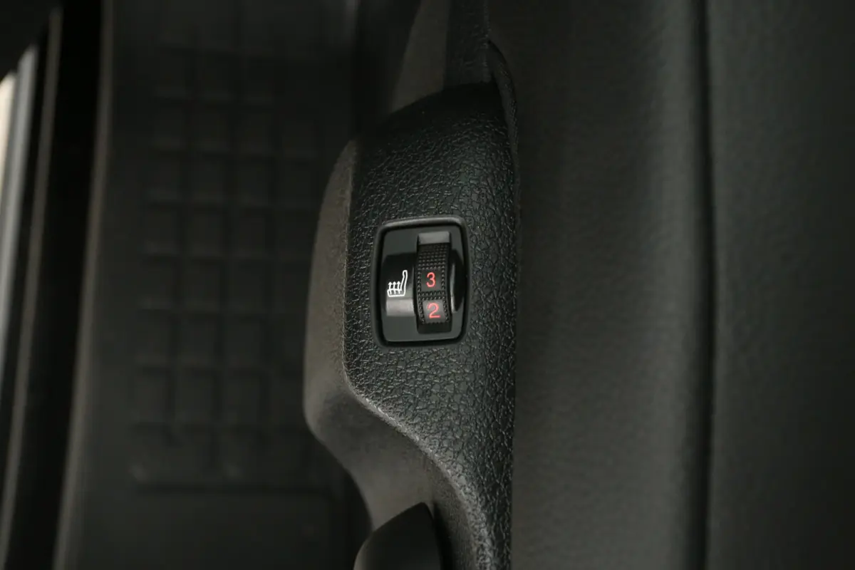 2.0 BlueHDI L3H1 | Automaat | Airco | Cruise | Camera | Carplay | 3 Zits | Trekhaak | Parkeersens.