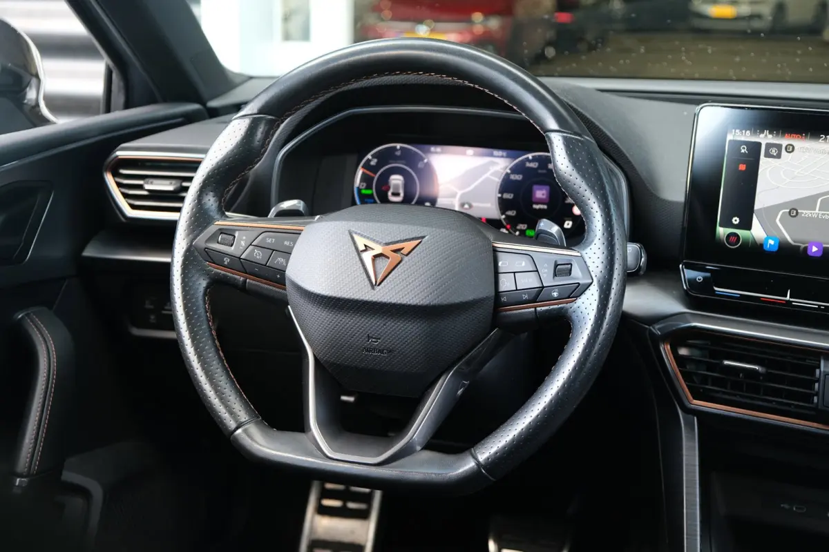 1.4 e-Hybrid 204PK Graphene Led Navi ACC Keyless Virtual