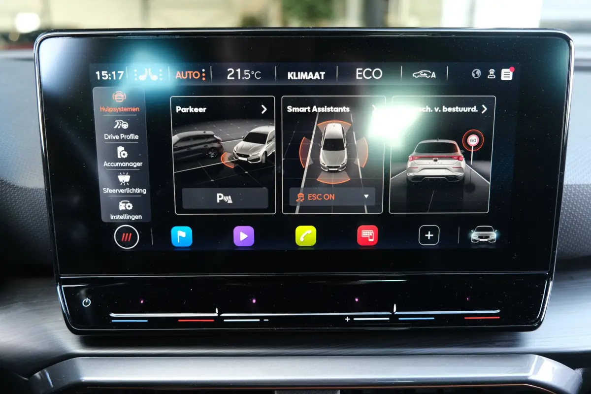 1.4 e-Hybrid 204PK Graphene Led Navi ACC Keyless Virtual