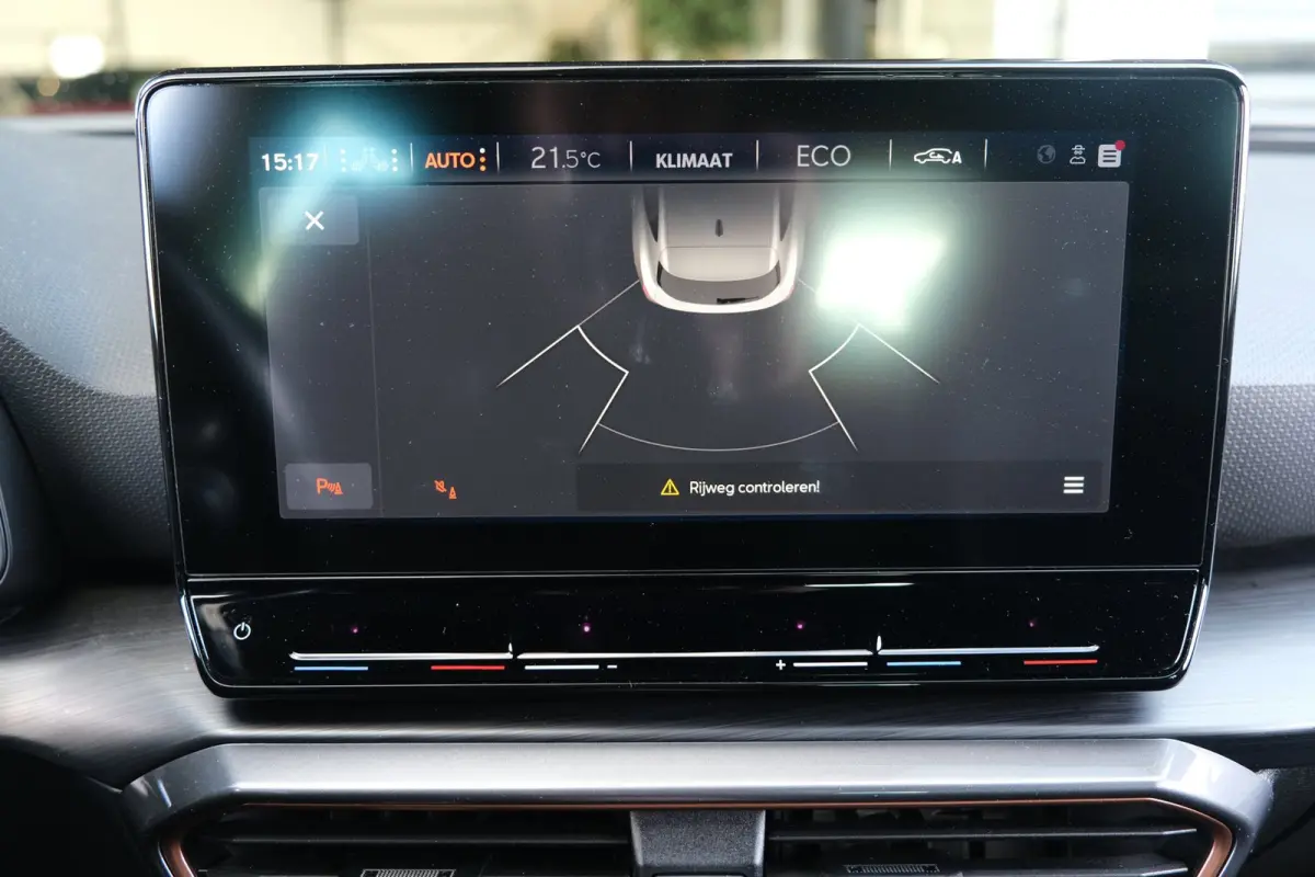 1.4 e-Hybrid 204PK Graphene Led Navi ACC Keyless Virtual