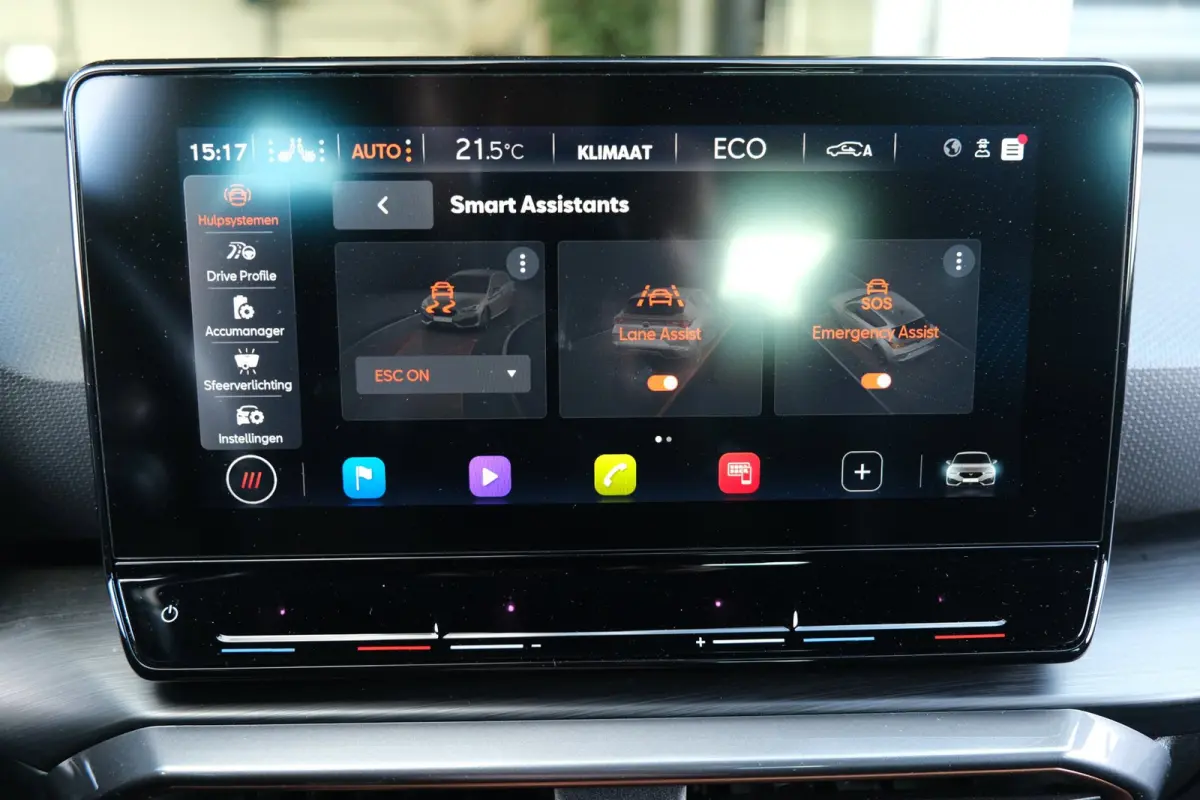 1.4 e-Hybrid 204PK Graphene Led Navi ACC Keyless Virtual