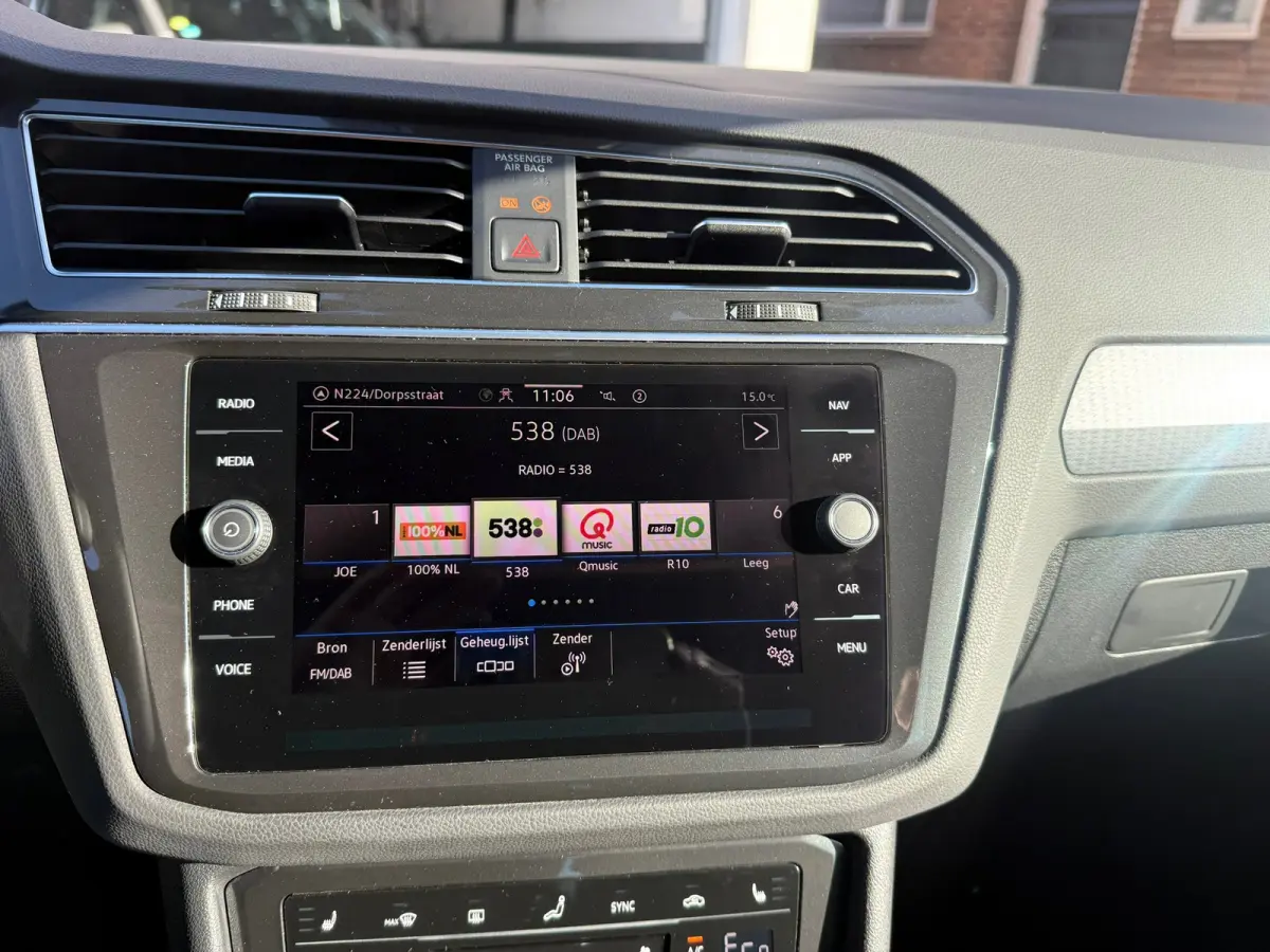 1.4 TSI eHybrid R-Line Business+, Stoelverwarming,Trekhaak,Navigatie,Achteruitrij camera