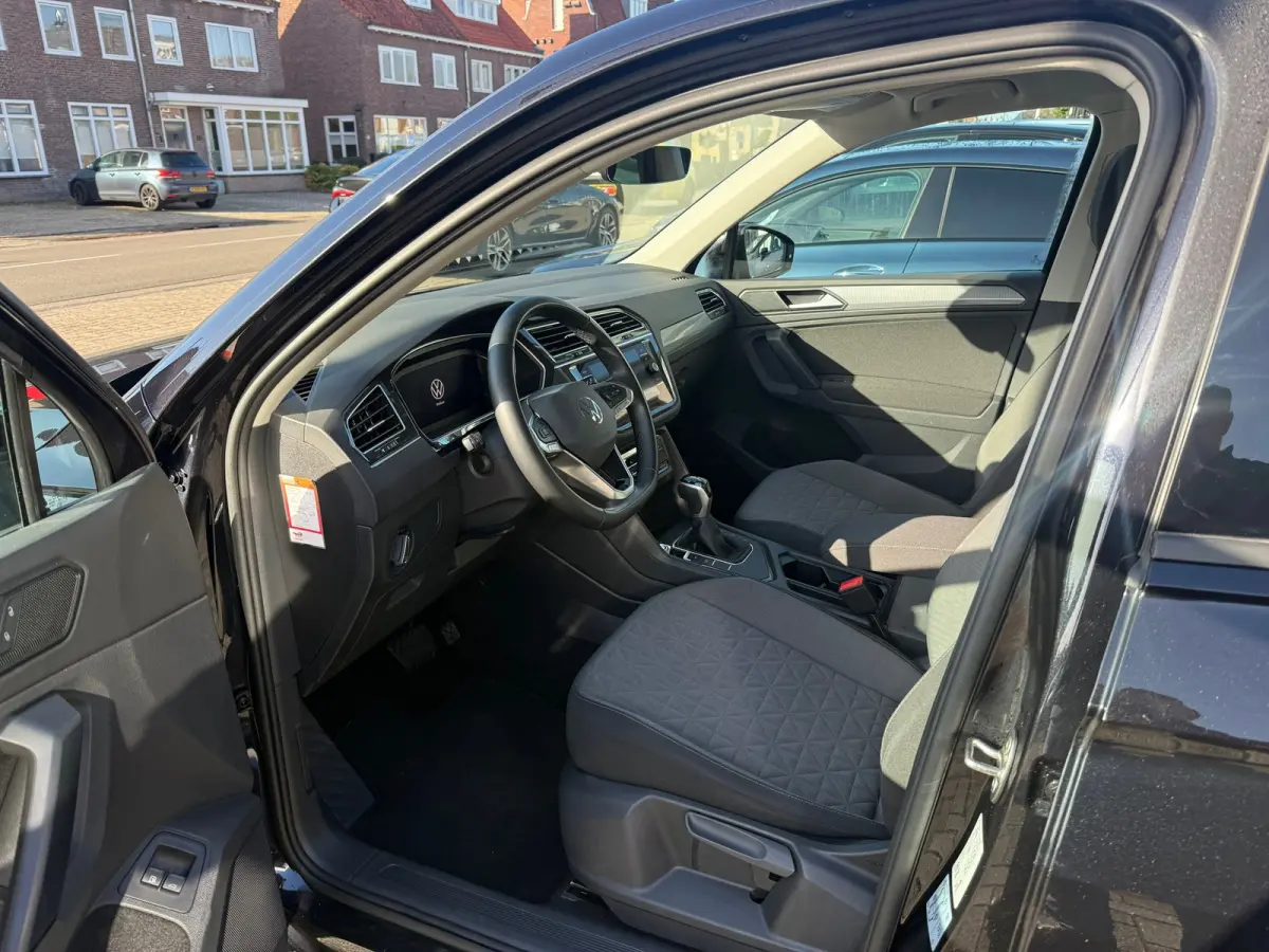1.4 TSI eHybrid R-Line Business+, Stoelverwarming,Trekhaak,Navigatie,Achteruitrij camera