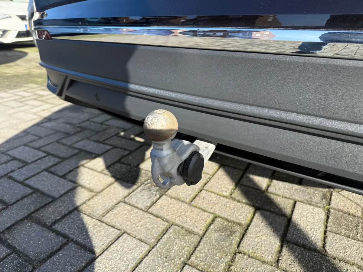 1.4 TSI eHybrid R-Line Business+, Stoelverwarming,Trekhaak,Navigatie,Achteruitrij camera