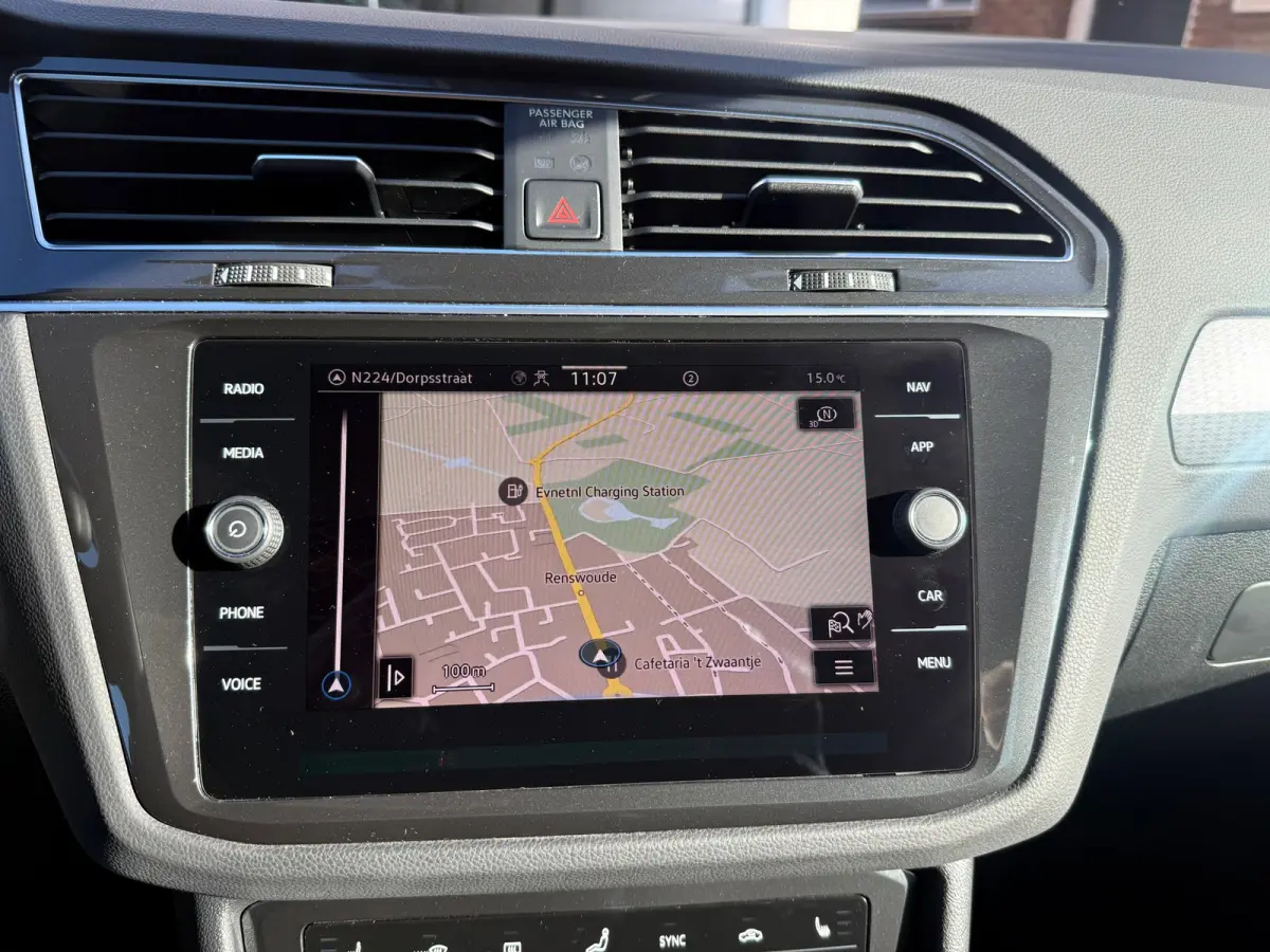 1.4 TSI eHybrid R-Line Business+, Stoelverwarming,Trekhaak,Navigatie,Achteruitrij camera