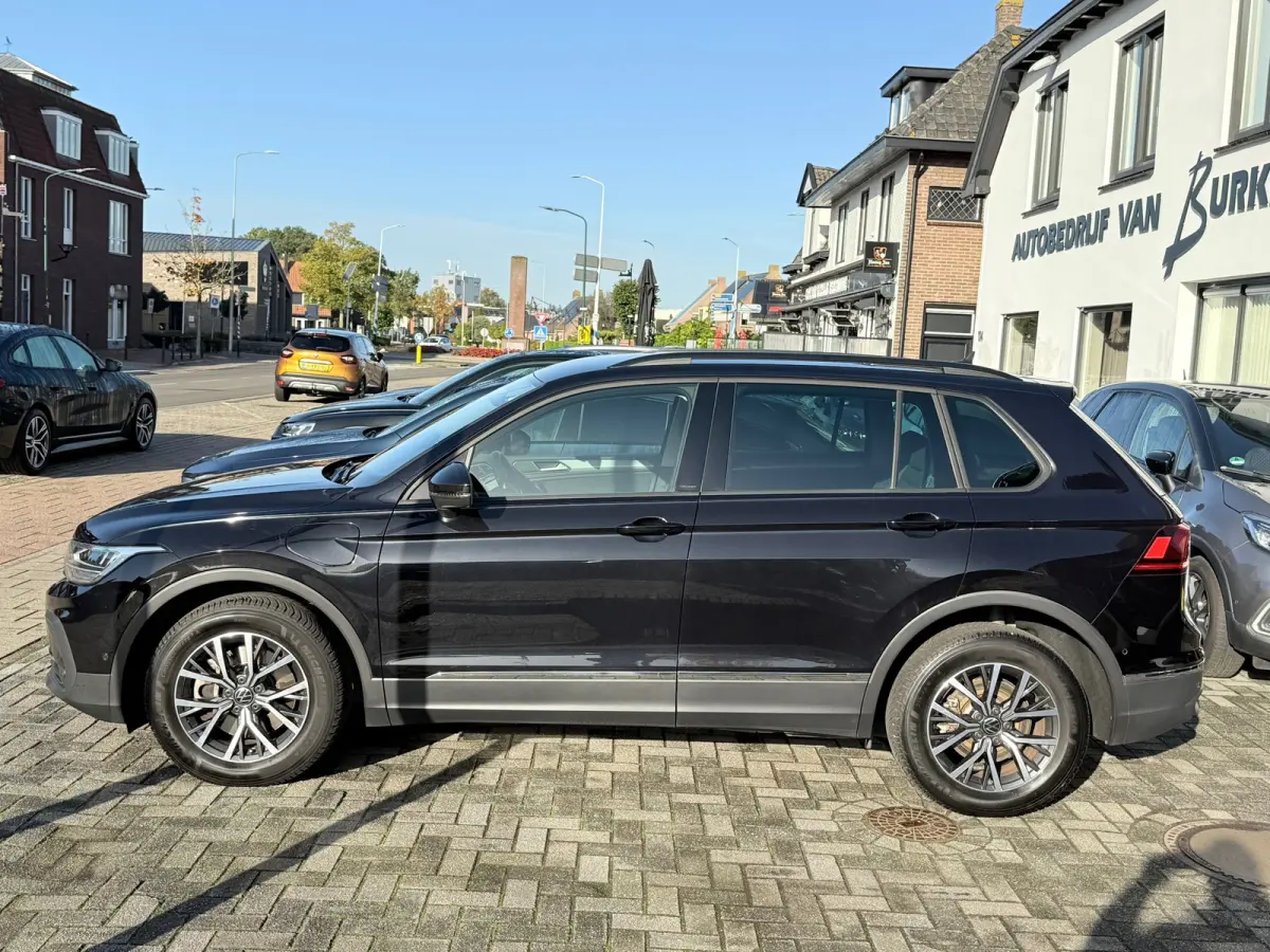 1.4 TSI eHybrid R-Line Business+, Stoelverwarming,Trekhaak,Navigatie,Achteruitrij camera