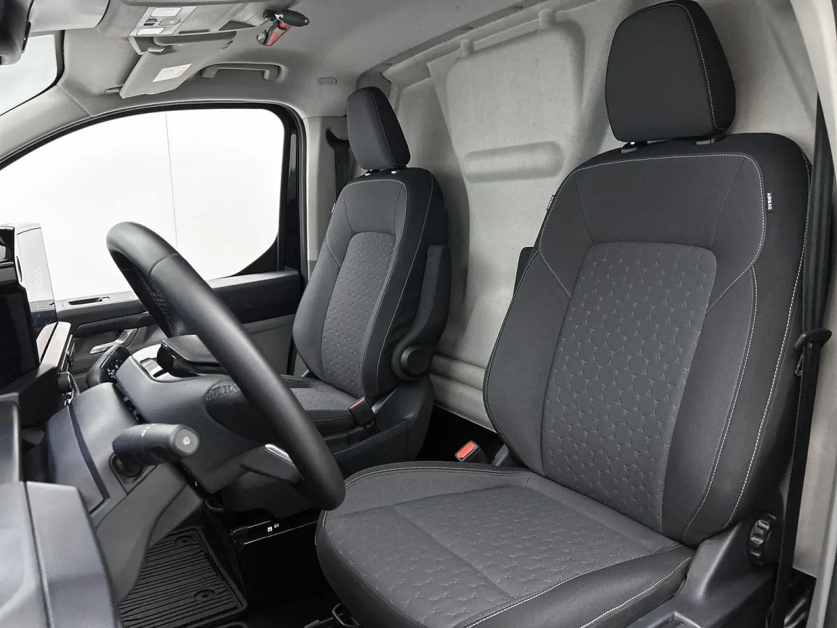 320 2.0 TDCI L2H1 Limited Automaat Airco Navigatie Cruise Control Trekhaak