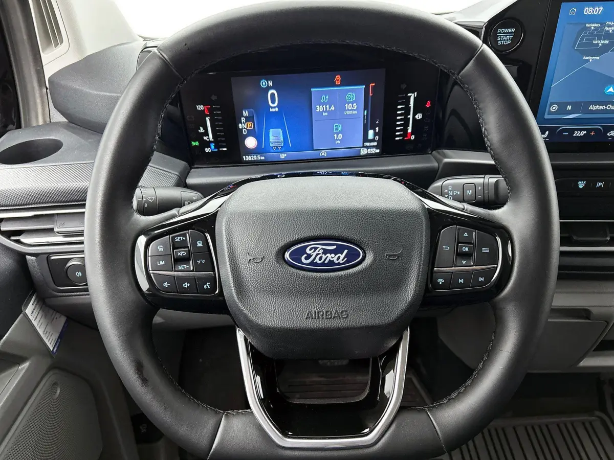 320 2.0 TDCI L2H1 Limited Automaat Airco Navigatie Cruise Control Trekhaak