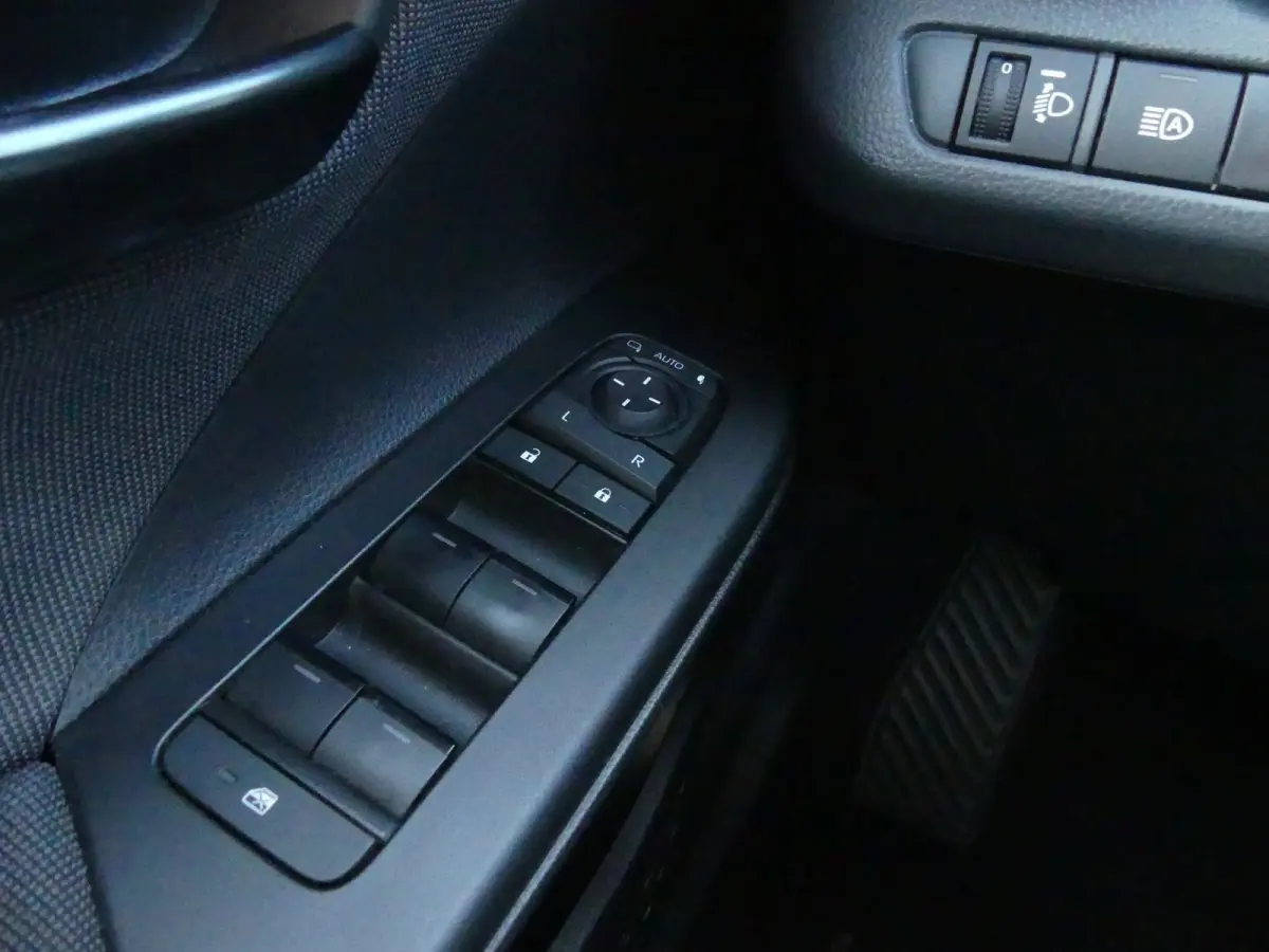 1.8 Hybrid 140 Business Plus